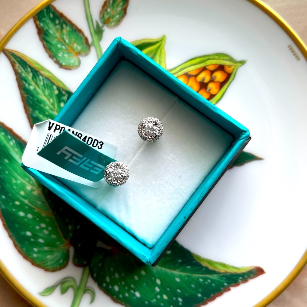 *NEW* EFFY 14k White Gold and Diamond Earrings